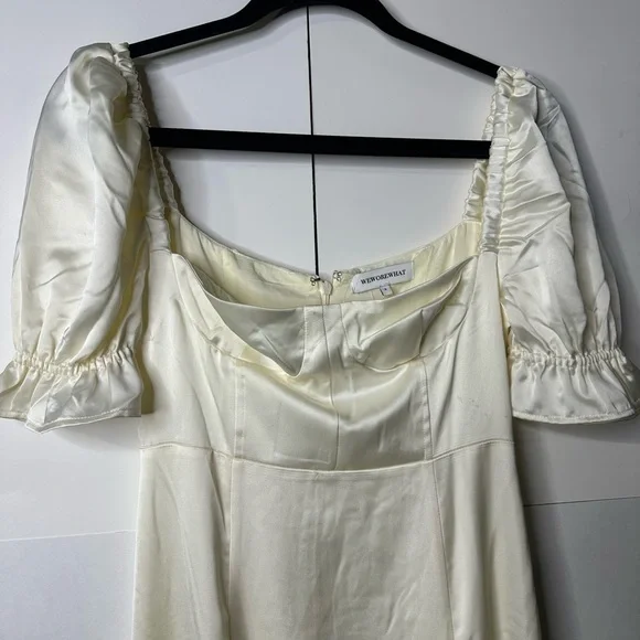 WE WORE WHAT Puff Sleeve Midi Dress - Picture 6 of 10